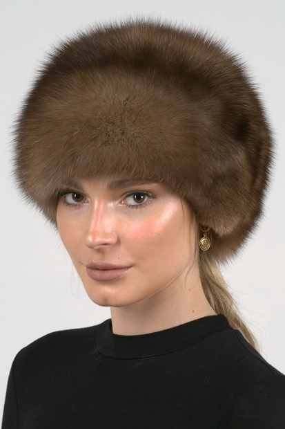 Женская шапка из мутона — обзор, особенности, виды и отзывы